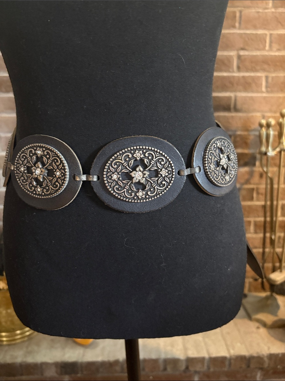 Vintage Black Oval Medallion Waist Belt with Silver Accents